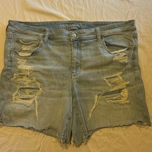 American Eagle | Distressed Next Level Stretch Jean Shorts | Size 20